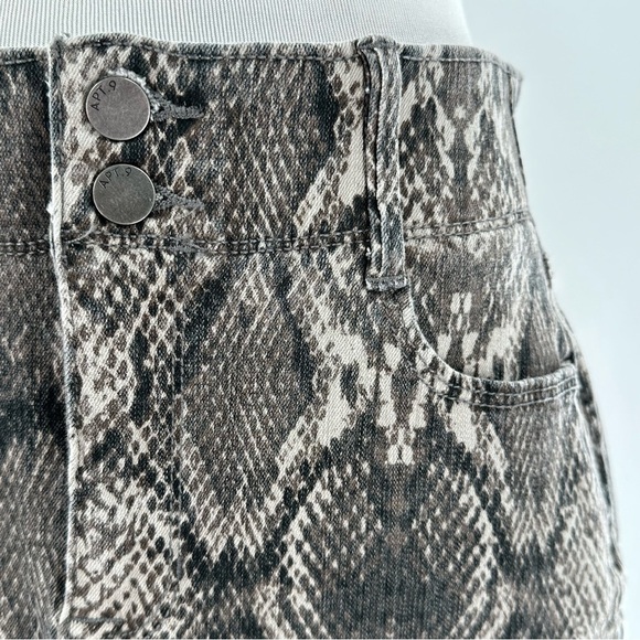 Apt 9 pencil skirt size 8 cream gray snakeskin print stretch with pockets - Picture 2 of 9